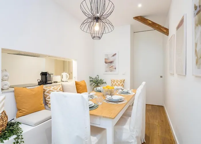 Asul Готель типу 